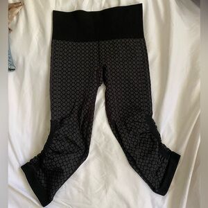 cropped lululemon leggings